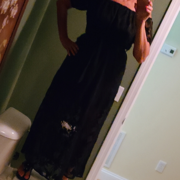 Bardot Maxi Dress - Picture 7 of 11